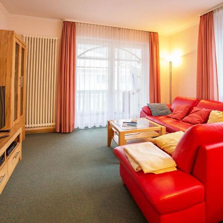 Strandvillen Binz - Ferienwohnung Mit 1 Schlafzimmer Und Balkon Ah-625 エクステリア 写真