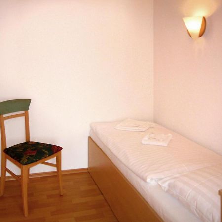 Strandvillen Binz - Ferienwohnung Mit 1 Schlafzimmer Und Balkon Ah-625 エクステリア 写真